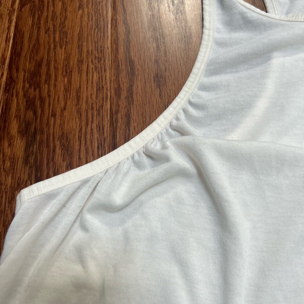 Nike Women's Lightweight Cream Off-White Muscle Tank Top- Size M - Picture 4 of 8